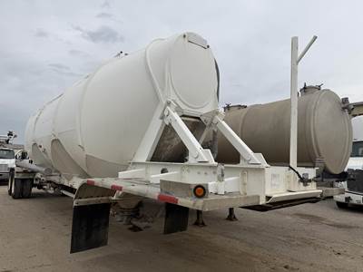 Heil 1200 CUBIC FOOT TANK Dry Bulk / Pneumatic Tank Trailer