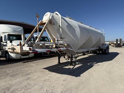 Heil 1230 CUBE PNUEMATIC TANK Dry Bulk / Pneumatic Tank Trailer