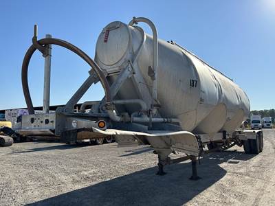 Heil 1240 CUBIC FOOT PNUEMATIC TANK Dry Bulk / Pneumatic Tank Trailer