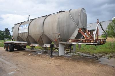 Heil 1585 CUBE DRY TANK Dry Bulk / Pneumatic Tank Trailer