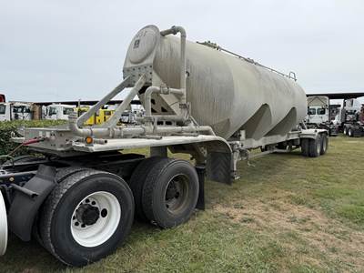 Trail King 1000 CUBE PNUEMATIC TANK Dry Bulk / Pneumatic Tank Trailer