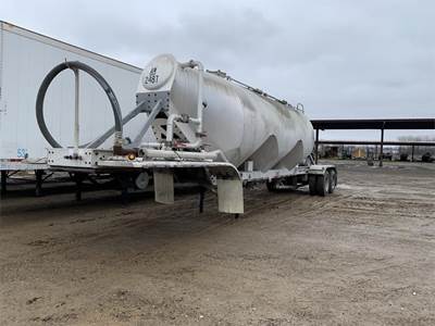 Trail King 1000 CUBE TANK Dry Bulk / Pneumatic Tank Trailer