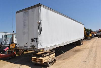 Fruehauf 48 ft Dry Van Trailer - Swing Door, Spring, Sliding Axle