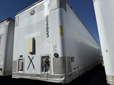 Great Dane 53 ft Dry Van Trailer - Roll up Door, Air Ride, Sliding Axle