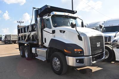 Caterpillar CT660S Dump Truck - CT13 450HP, 8Ll Manual, 14' Dump