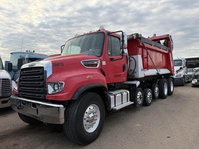 Freightliner 114SD Six Axle Dump Truck - Detroit 450HP, 10 Speed Manual