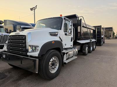 Freightliner 114SD Tri Axle Dump Truck - Detroit 470HP, 13 Speed Ultrashift Plus Amt, 18' Dump