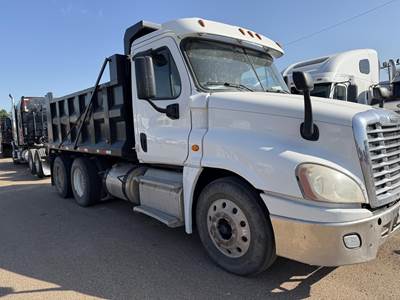 Freightliner Cascadia 125 Dump Truck - Detroit 455HP, 10 Speed Manual, 15' Dump