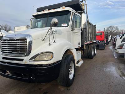 Freightliner Columbia 120 Dump Truck - Detroit 470HP, 10 Speed Manual, 16' Dump