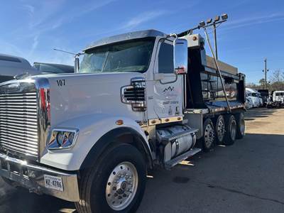 Freightliner Coronado 122 SD Quad Axle Dump Truck - Detroit 470HP, Automatic, 17' Dump