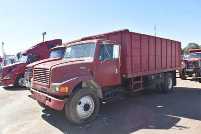 International 4700 Single Axle Dump Truck - DT466 230HP, 6+1 Speed Manual, 18' Dump
