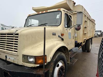 International 4700 Single Axle Dump Truck - T444E 210HP, Automatic, 18' Dump