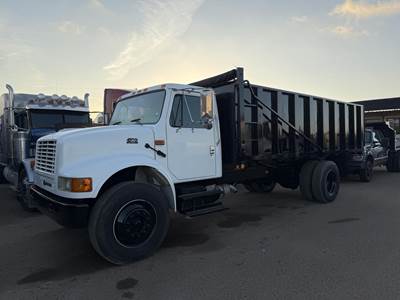 International 4700 Single Axle Dump Truck - DT466 230HP, Automatic