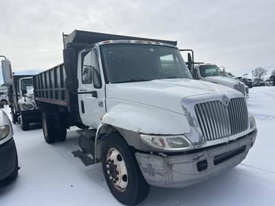 International DuraStar 4300 Single Axle Dump Truck - DT466 230HP, Automatic