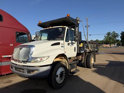 International DuraStar 4400 Single Axle Dump Truck - 230HP, Automatic, 12' Dump
