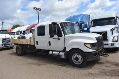 International TerraStar Single Axle Dump Truck - 220HP, Automatic