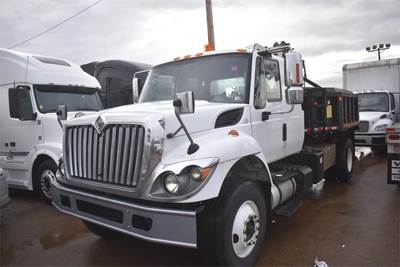 International WorkStar 7400 Single Axle Dump Truck - 250HP, Automatic, 12' Dump