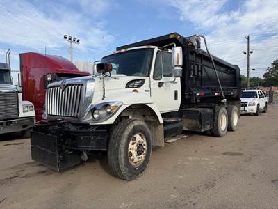 International WorkStar 7400 Dump Truck - MAXXFORCE 9 330HP, Automatic, 15' Dump