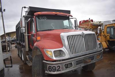 2003 International WorkStar 7500 Tri Axle Dump Truck - HT530 330HP, 10 ...