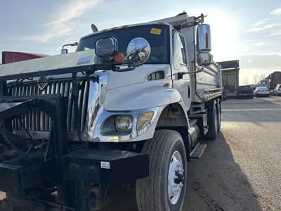 International WorkStar 7500 Dump Truck - DT530 350HP, 10 Speed Manual, 15' Dump