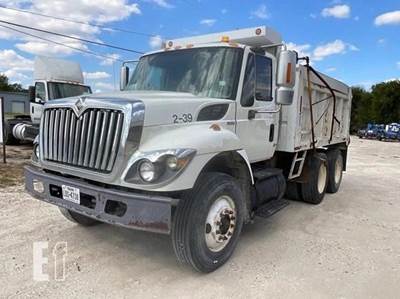 International WorkStar 7500 Dump Truck - MAXXFORCE 10 330HP, 10 Speed Manual, 14' Dump