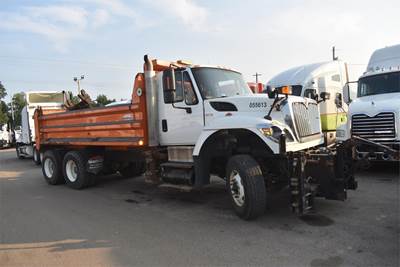 International WorkStar 7600 Dump Truck - 350HP, 10 Speed Ultrashift Amt, 16' Dump