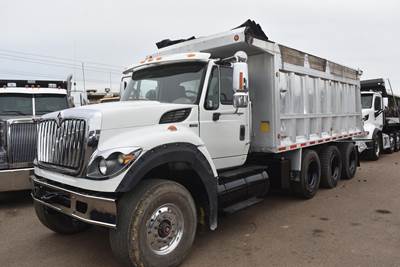 International WorkStar 7600 Tri Axle Dump Truck - 450HP, 18 Speed Manual, 18' Dump