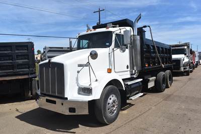 Kenworth T800 Dump Truck - Caterpillar 435HP, 13 Speed Manual, 15' Dump