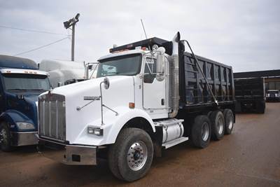Kenworth T800 Tri Axle Dump Truck - Caterpillar 475HP, 8Ll Manual