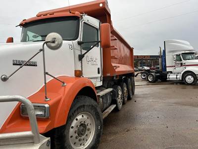 Kenworth T800 Quad Axle Dump Truck - Cummins 400HP, 10 Speed Manual, 17' Dump