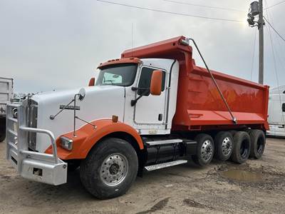 Kenworth T800 Quad Axle Dump Truck - Cummins 400HP, 10 Speed Manual, 17' Dump