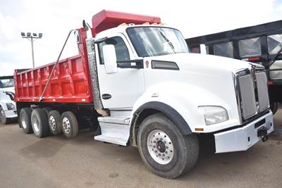 Kenworth T880 Quad Axle Dump Truck - Paccar 510HP, Automatic, 20' Dump