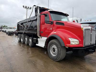 Kenworth T880 Quad Axle Dump Truck - Paccar 455HP, 10 Speed Ultrashift Amt, 18' Dump