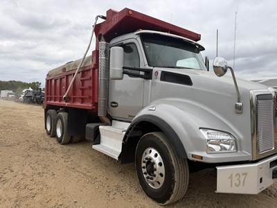 Kenworth T880 Tri Axle Dump Truck - Cummins 385HP, 8Ll Manual, 16' Dump