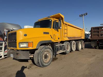 Mack CL713 Quad Axle Dump Truck - E7 400HP, 7 Speed Manual, 17' Dump