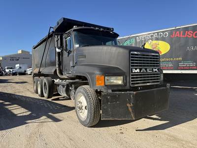 Mack CL753 Tri Axle Dump Truck - E7 400HP, 8Ll Manual