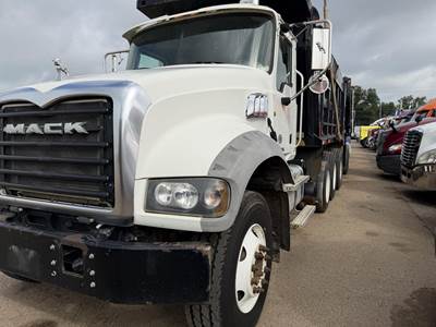 Mack Granite GU433 Tri Axle Dump Truck - Cummins 330HP, 8Ll Manual