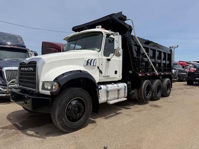 Mack Granite GU433 Tri Axle Dump Truck - Cummins 330HP, 8Ll Manual