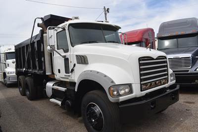 Mack Granite GU713 Dump Truck - MP7 425HP, 10 Speed Manual, 15' Dump