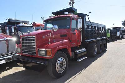 Mack Pinnacle CHU613 Tri Axle Dump Truck - MP8 405HP, 13 Speed Manual, 16' Dump