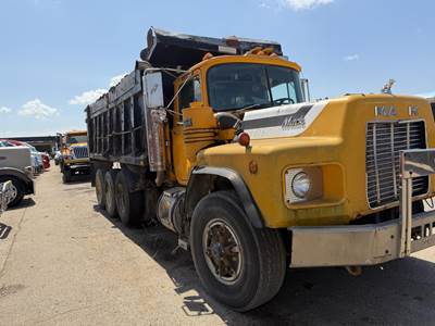 Mack RB690S Tri Axle Dump Truck - E7 350HP, 9 Speed Manual, 16' Dump