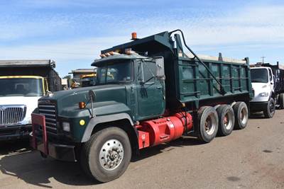 Mack RD688S Tri Axle Dump Truck - E7 350HP, 8Ll Manual, 16' Dump