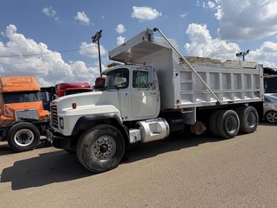 Mack RD688S Tri Axle Dump Truck - E7 350HP, 8Ll Manual, 16' Dump