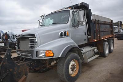 Sterling L9500 Dump Truck - Mercedes-Benz 435HP, 8Ll Manual, 14' Dump