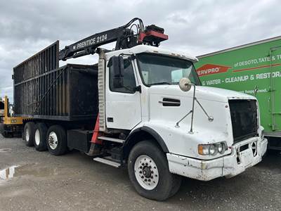 Volvo VHD84F200 Tri Axle Dump Truck - D12 395HP, 9Ll Manual, 20' Dump