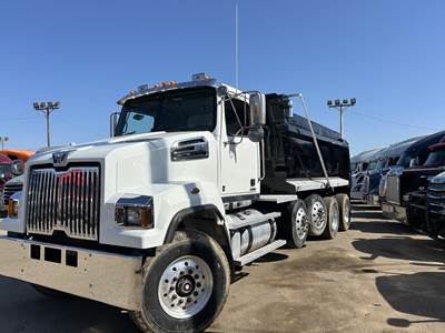 Western Star 4700 Quad Axle Dump Truck - Detroit 450HP, Automatic, 17' Dump