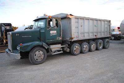 Western Star 4964SX Five Axle Dump Truck - Caterpillar 370HP, 8LL, 20' Dump