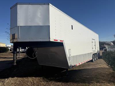 SALVATION TRAILERS 37 FT ENCLOSED Tri Axle Aluminum Enclosed Cargo Trailer - Spring, Fixed Axle