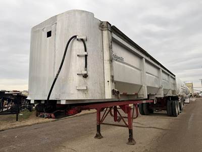 BRIDGEMASTER 38 ft End Dump Trailer - Tandem Axle, Aluminum, Center Point