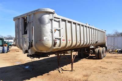 Fruehauf 30 ft Frameless End Dump Trailer - Tandem Axle, Aluminum, Center Point